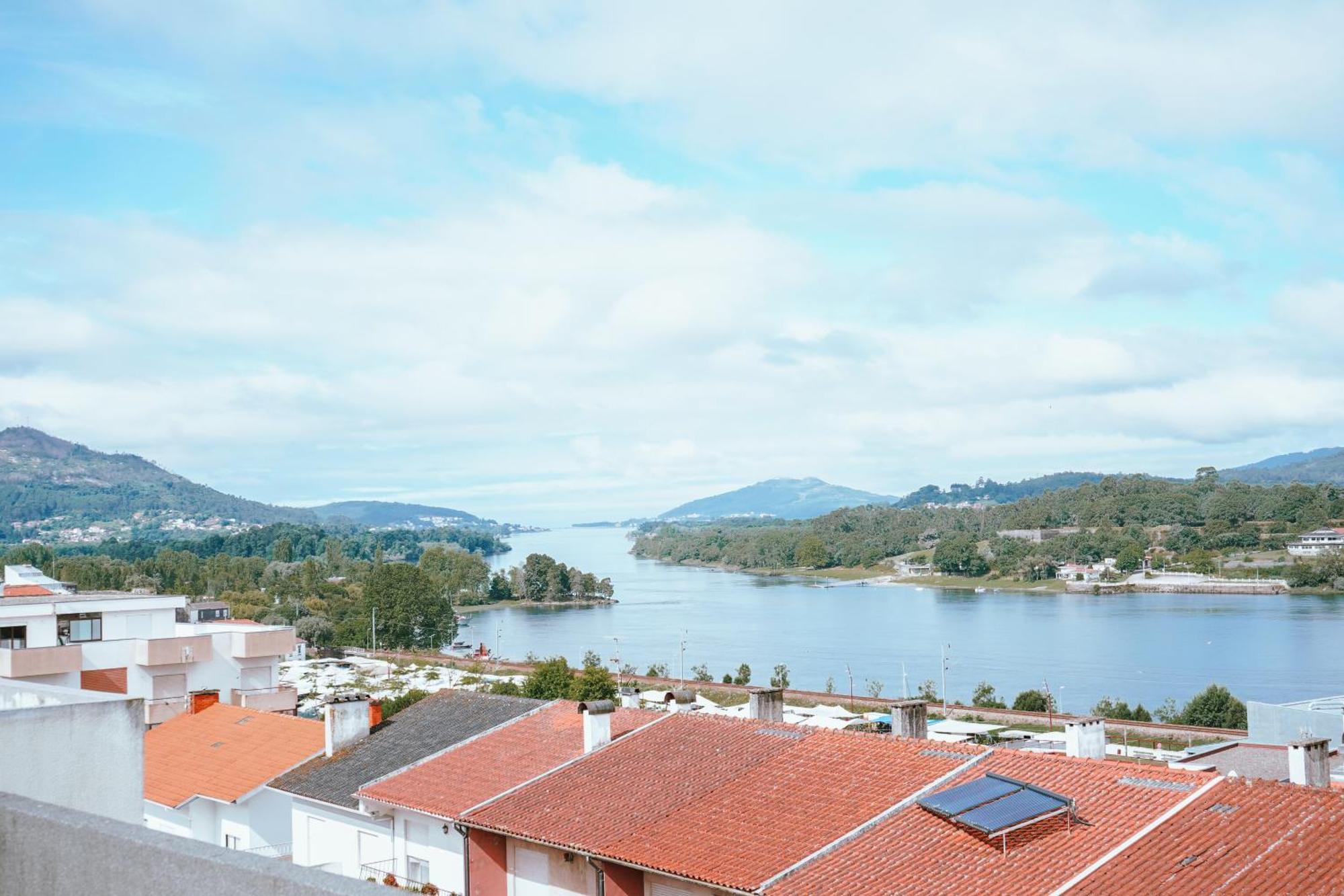 Ferias Em Cerveira Apartment วีลาโนวา เด เซอร์เวย์รา ภายนอก รูปภาพ