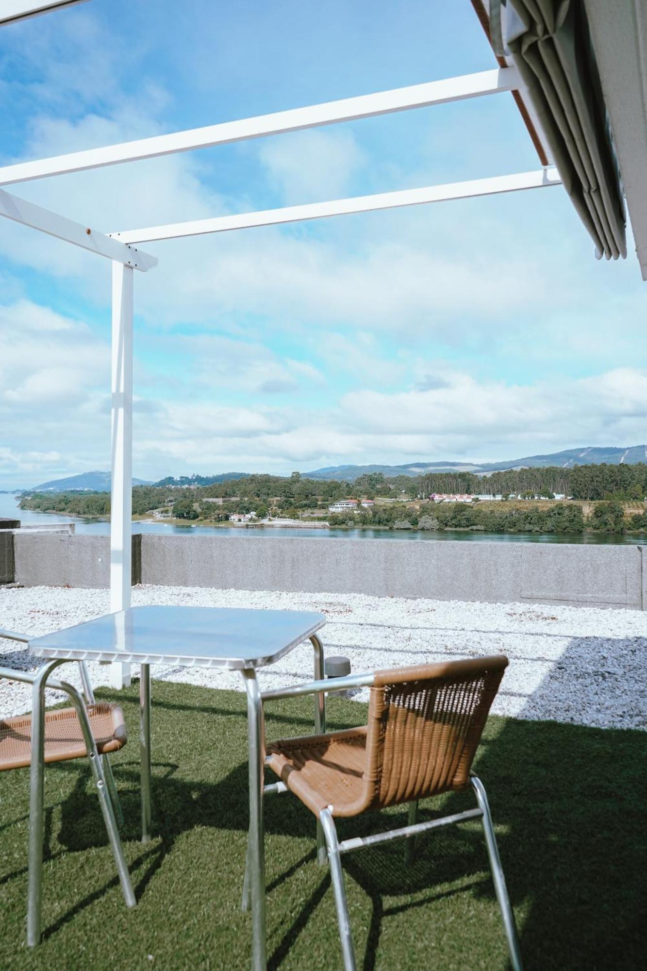 Ferias Em Cerveira Apartment วีลาโนวา เด เซอร์เวย์รา ภายนอก รูปภาพ